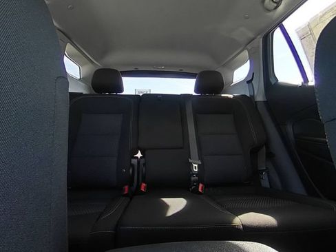 Used 2024 GMC Terrain SLE w/ Driver Convenience Package FWD image 32