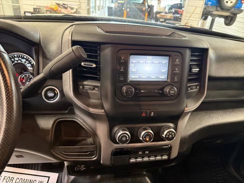 Certified 2025 RAM 2500 Big Horn AWD/4WD image 49