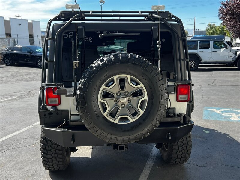 Used 2013 Jeep Wrangler Unlimited Rubicon w/ Connectivity Group AWD/4WD image 6