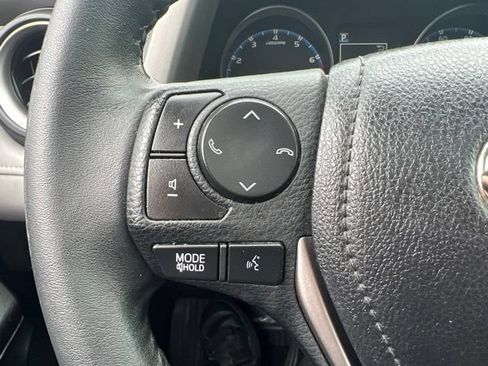 Used 2017 Toyota RAV4 XLE w/ Plus Extra Value Package AWD/4WD image 19