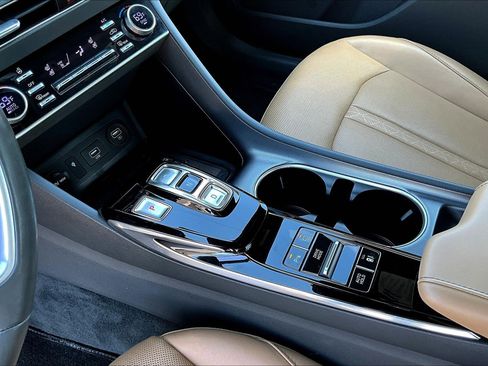 Used 2021 Hyundai Sonata Limited FWD image 18