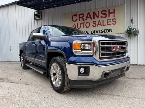 Used 2014 GMC Sierra 1500 SLT w/ SLT Crew Cab Value Package AWD/4WD image 18