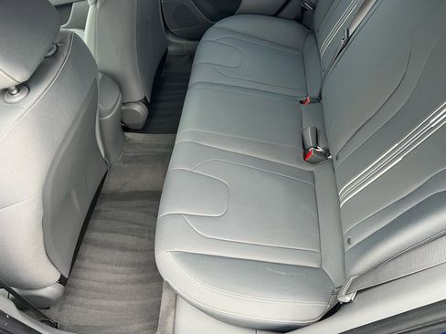 Used 2023 Hyundai Elantra SEL image 49