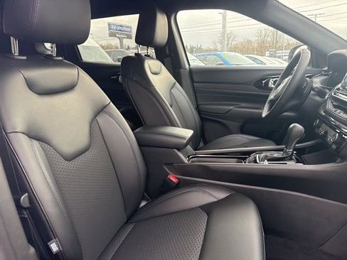 New 2026 Jeep Compass Latitude image 10