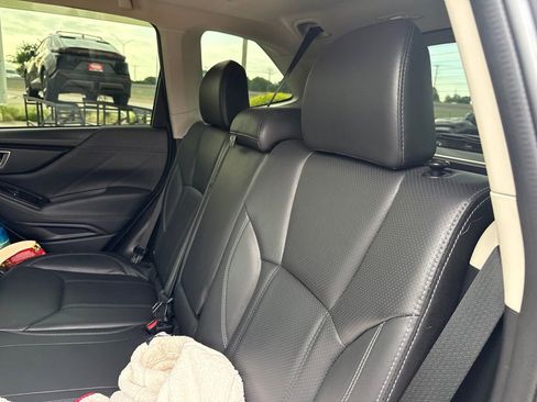 Used 2020 Subaru Forester Touring AWD/4WD image 4