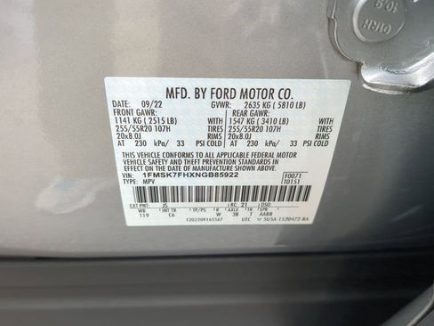 Certified 2022 Ford Explorer Limited w/ Equipment Group 301A image 29