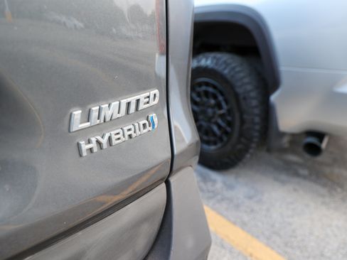Used 2024 Toyota RAV4 Limited AWD/4WD image 12