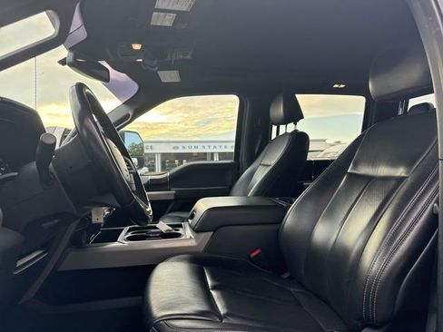 Used 2022 Ford F250 Lariat w/ Black Appearance Package image 8