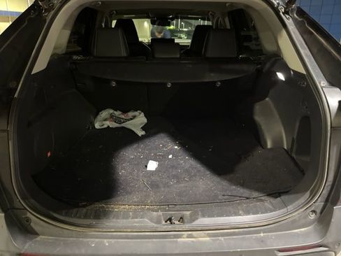 Used 2023 Toyota RAV4 XLE Premium image 6