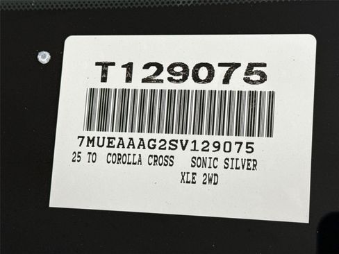 Certified 2025 Toyota Corolla Cross XLE FWD image 43