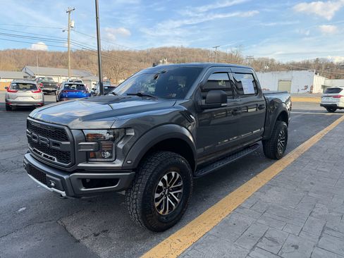 Used 2020 Ford F150 Raptor w/ Equipment Group 801A Mid image 4