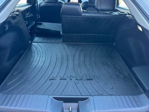 Used 2024 Toyota Prius Prime XSE Premium image 32