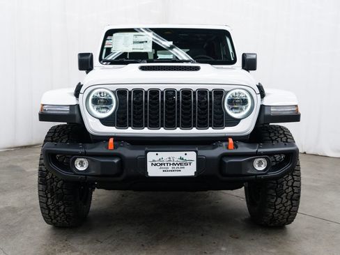 New 2026 Jeep Gladiator Mojave image 2