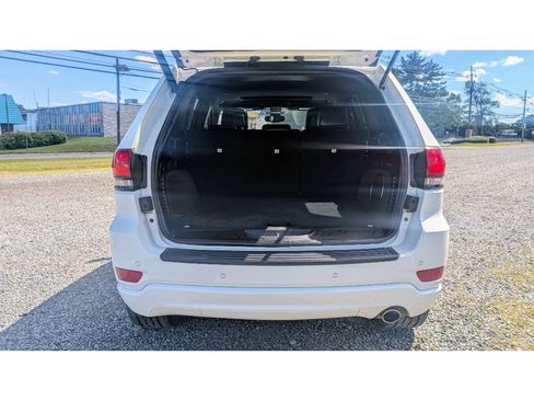 Used 2019 Jeep Grand Cherokee Altitude image 13