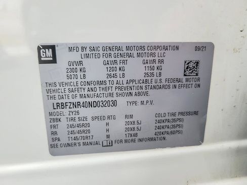 Certified 2022 Buick Envision Essence w/ Sport Touring Package image 32