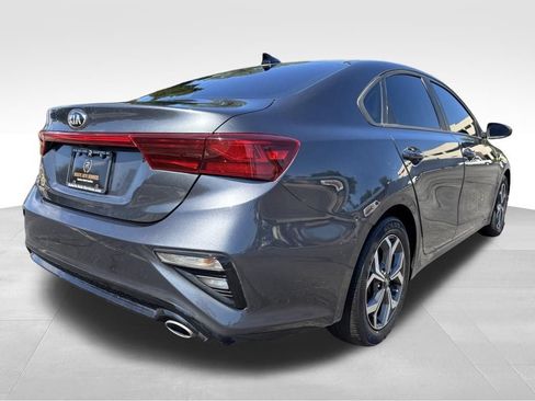 Used 2021 Kia Forte LXS FWD image 5