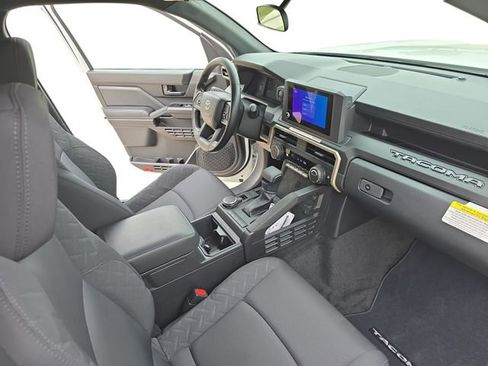 New 2025 Toyota Tacoma SR image 9