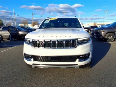Used 2022 Jeep Wagoneer Series II image 3
