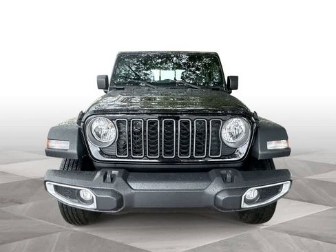 Used 2025 Jeep Gladiator Sport image 3