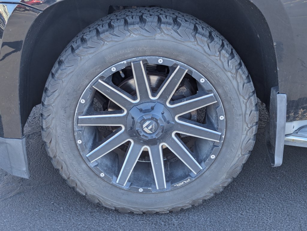 Used 2015 Chevrolet Tahoe LTZ AWD/4WD image 14
