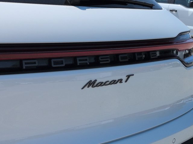 Used 2023 Porsche Macan Turbo AWD/4WD image 14
