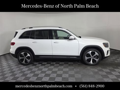 Certified 2025 Mercedes-Benz GLB 250 image 7