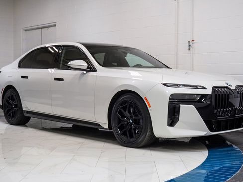 Used 2023 BMW 760i xDrive 760i xDrive w/ Executive Package image 5