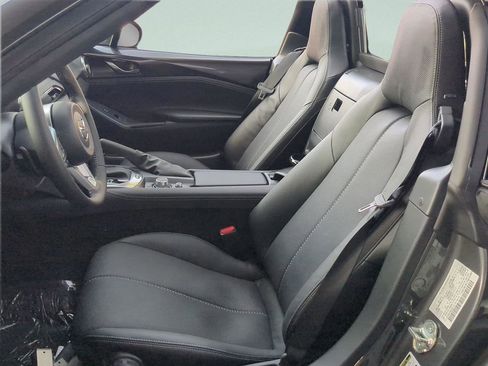 Used 2024 MAZDA MX-5 Miata RF Grand Touring image 11