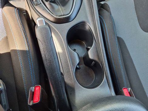 Used 2019 Hyundai Veloster 2.0 image 21