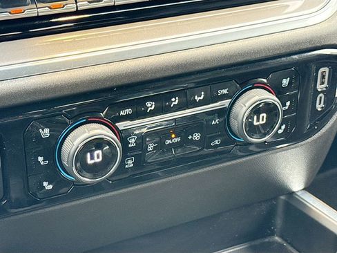 Used 2024 Chevrolet Silverado 1500 High Country w/ Midnight Edition image 21