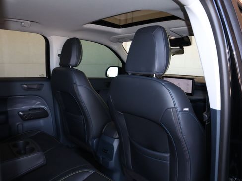 New 2025 Ford Maverick Lobo AWD/4WD image 42