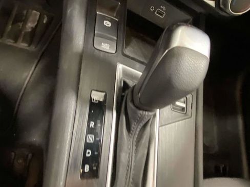 Used 2025 Nissan Kicks S image 17