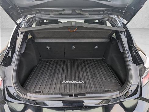 Used 2022 Toyota Corolla SE image 6