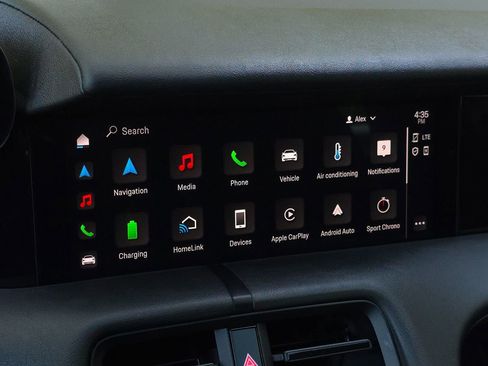 Used 2023 Porsche Taycan image 38