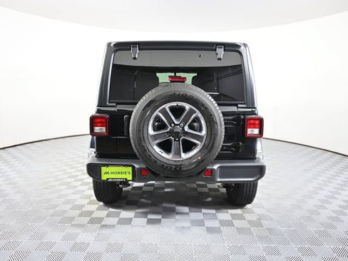 Used 2022 Jeep Wrangler Unlimited Sahara w/ Dual Top Group AWD/4WD image 5