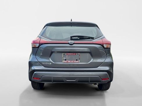 New 2025 Nissan Kicks Play S image 5