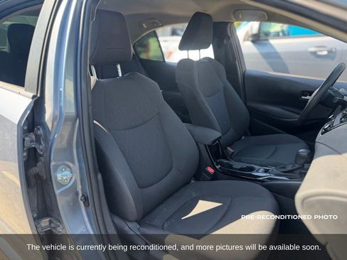 Used 2020 Toyota Corolla LE w/ Carpet Mat Package (TMS) FWD image 11