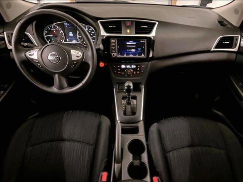 Used 2019 Nissan Sentra SV FWD image 14