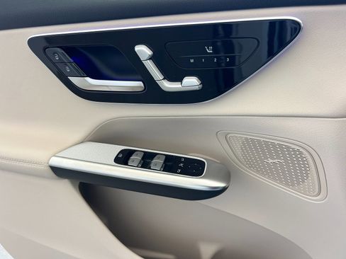 New 2026 Mercedes-Benz GLC 300 image 14
