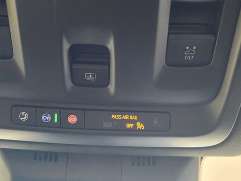 Used 2024 Cadillac Escalade ESV Premium Luxury w/ LPO, Floor Liner Package AWD/4WD image 51