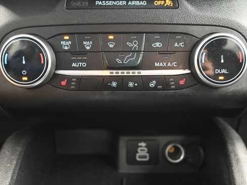 Used 2024 Ford Escape Active image 17