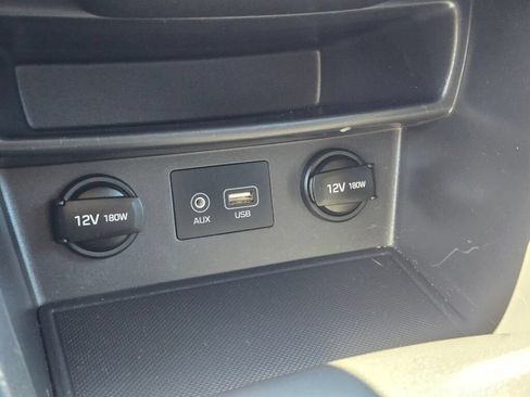 Used 2018 Hyundai Kona SEL FWD image 31