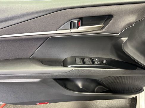 Used 2025 Toyota Camry LE image 17