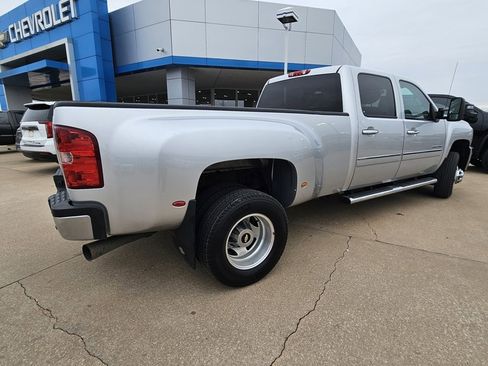 Used 2014 Chevrolet Silverado 3500 LT w/ Texas Edition image 7
