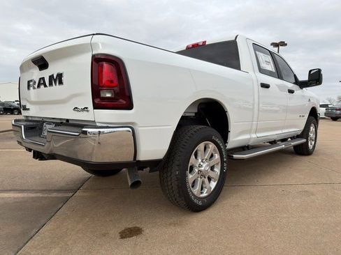 New 2026 RAM 2500 Big Horn AWD/4WD image 22