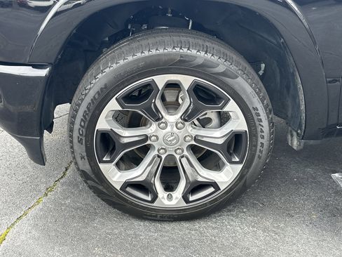 Used 2024 RAM 1500 Limited image 13