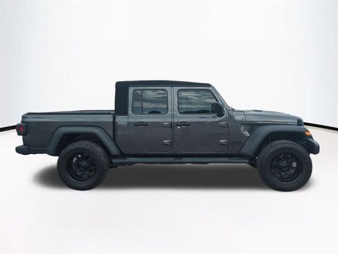 Used 2024 Jeep Gladiator Sport AWD/4WD image 4