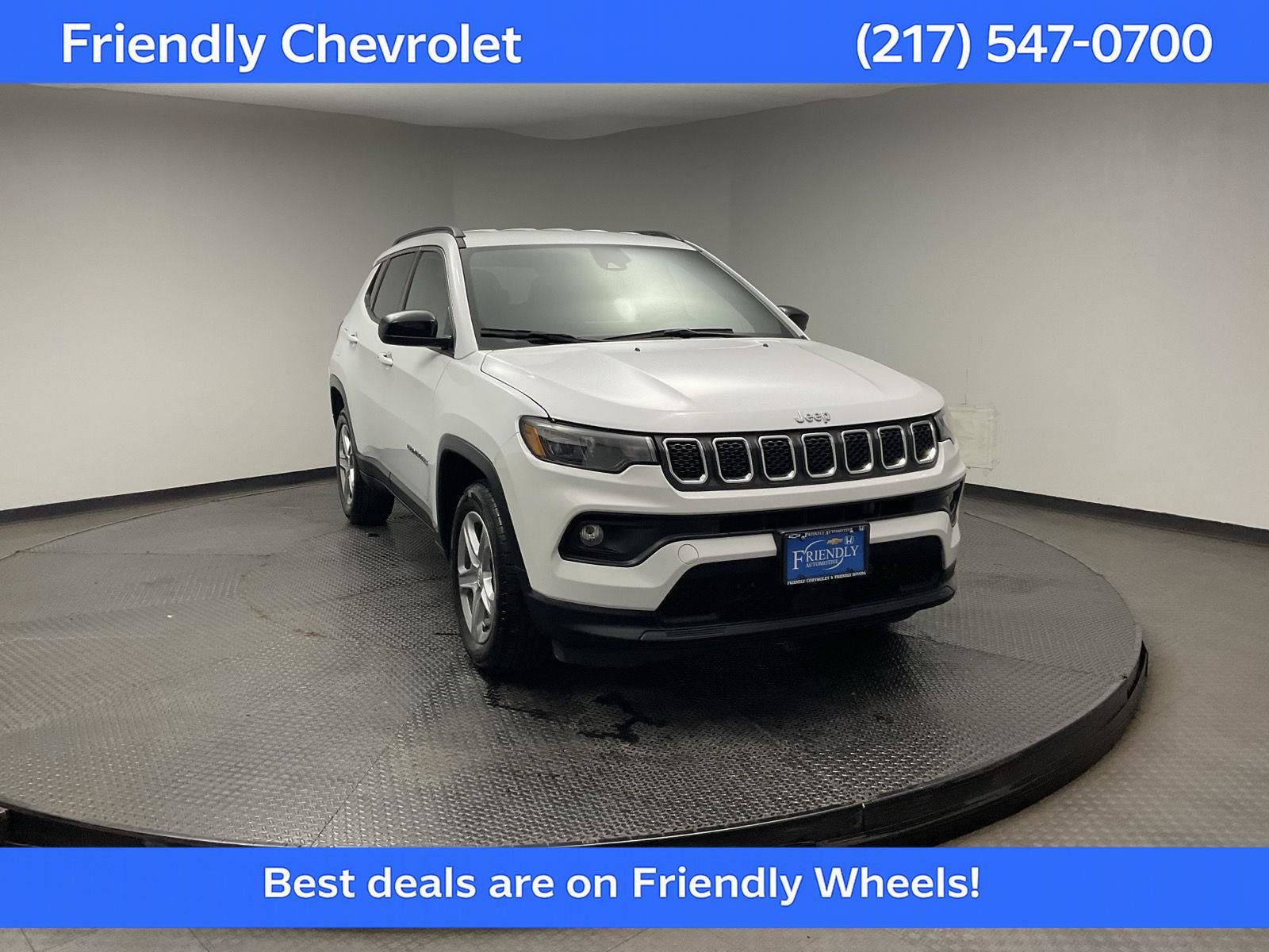 Used 2024 Jeep Compass Latitude AWD/4WD image 1