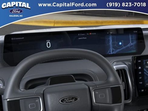 New 2026 Ford Expedition Platinum image 13