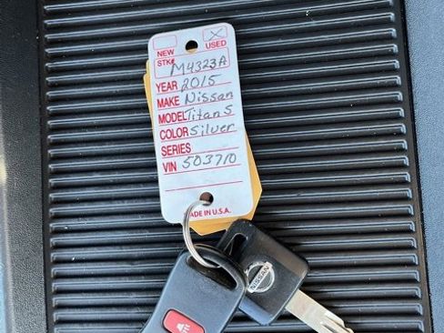 Used 2015 Nissan Titan S image 38